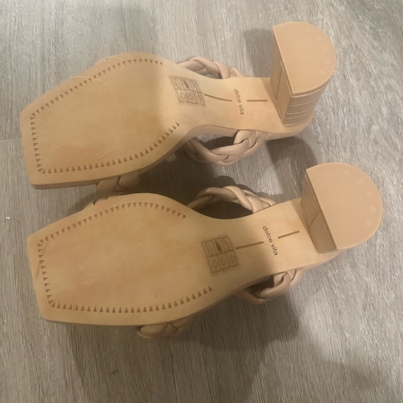 Dolce Vita Women's Braided Tan Mules - Picture 7 of 7